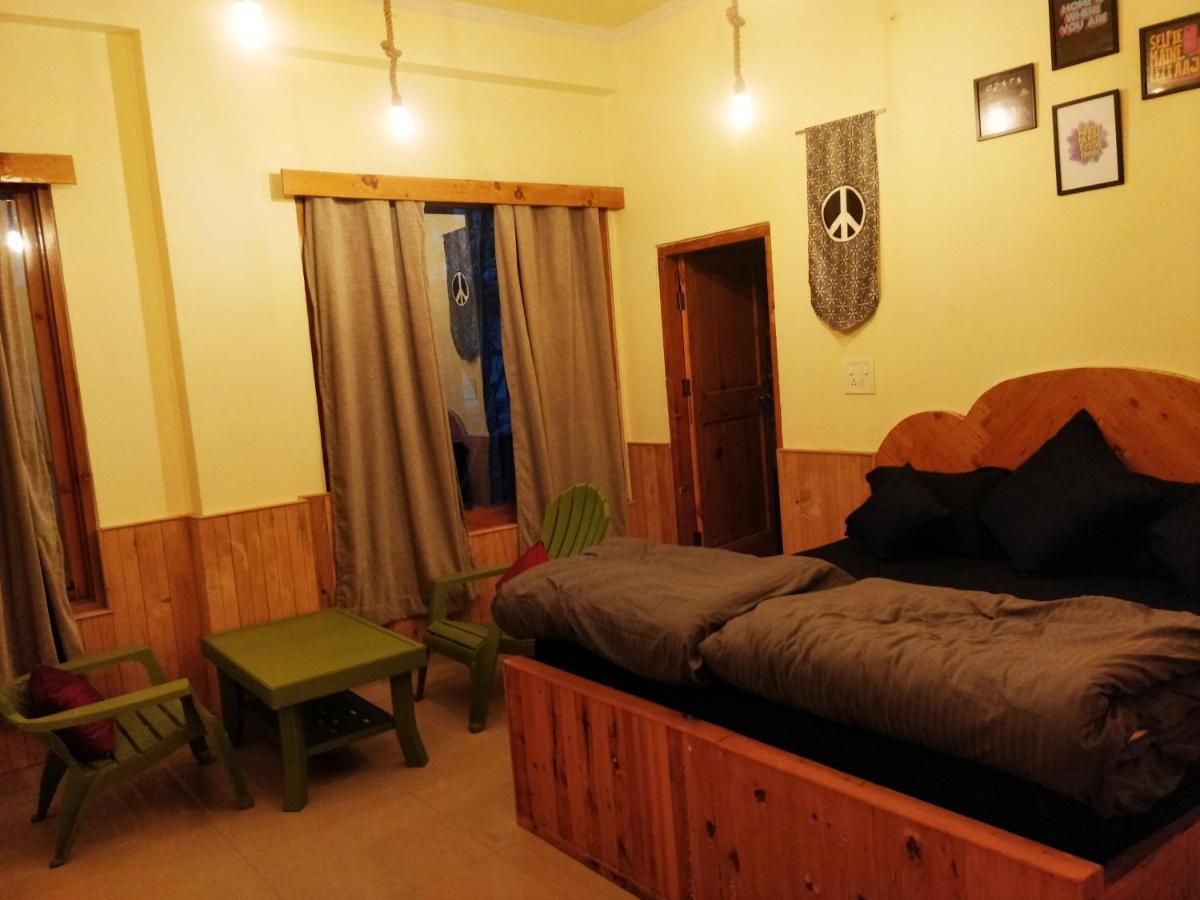 PerkUp Hostel Kasol Buitenkant foto
